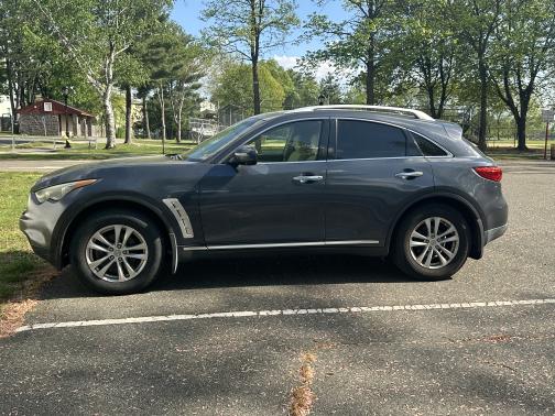 2009 INFINITI FX35 Base