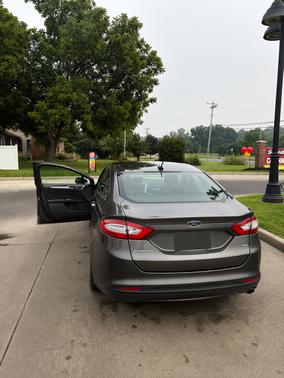 Gray 2015 Ford Fusion SE