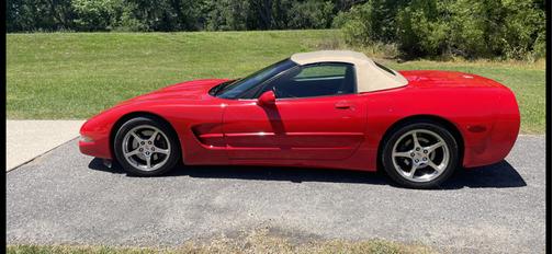 2003 Chevrolet Corvette Base