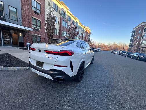 2020 BMW X6 M50i