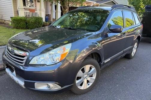 Gray 2012 Subaru Outback 3.6R Limited