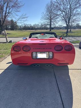 2004 Chevrolet Corvette Base