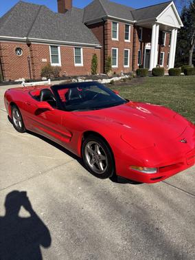 2004 Chevrolet Corvette Base
