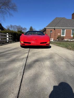 2004 Chevrolet Corvette Base