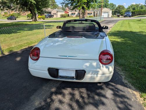 2002 Ford Thunderbird Deluxe