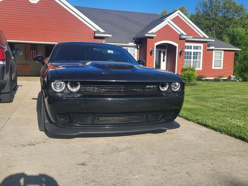 Black 2015 Dodge Challenger SRT Hellcat