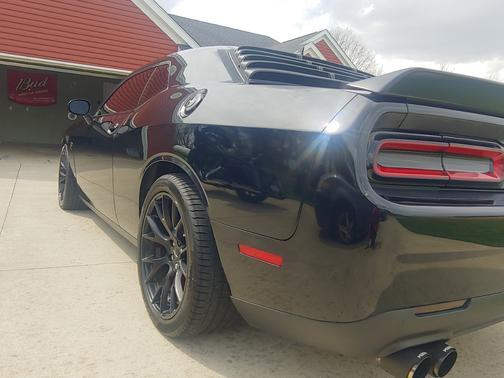Black 2015 Dodge Challenger SRT Hellcat