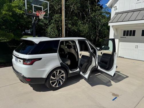 2021 Land Rover Range Rover Sport HSE Silver Edition