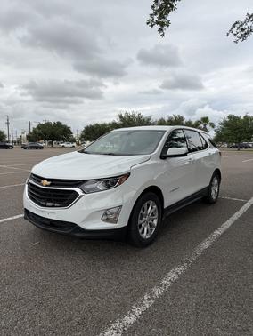 White 2019 Chevrolet Equinox 1LT