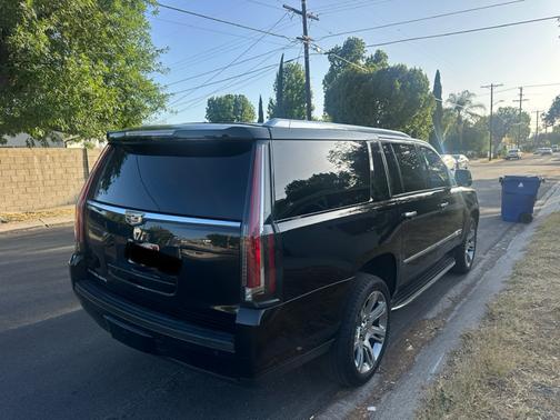 2019 Cadillac Escalade ESV Luxury