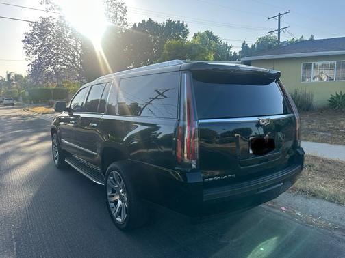 2019 Cadillac Escalade ESV Luxury