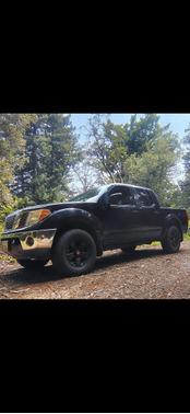 2005 Nissan Frontier SE Crew Cab