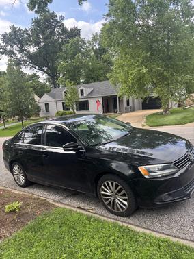 Black 2012 Volkswagen Jetta SEL