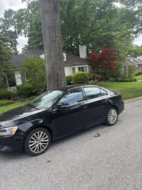 Black 2012 Volkswagen Jetta SEL