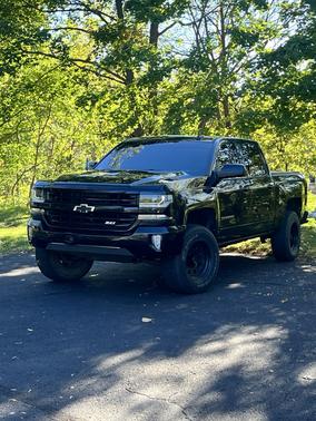 Black 2017 Chevrolet Silverado 1500 2LT