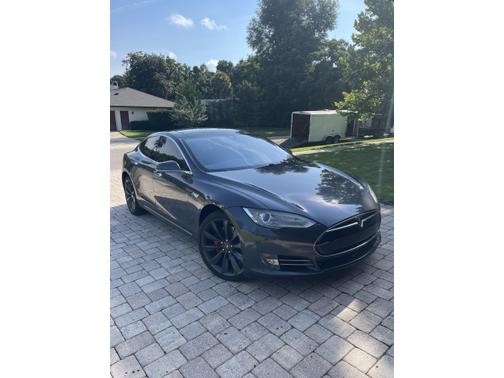 Photo 4 of 10 of 2015 Tesla Model S P85D