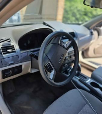 Gray 2012 Ford Fusion SE