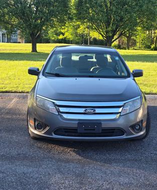 Gray 2012 Ford Fusion SE