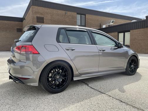 Gray 2015 Volkswagen Golf R 4-Door