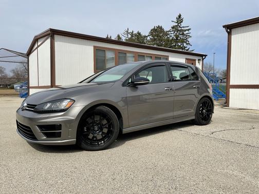 Gray 2015 Volkswagen Golf R 4-Door