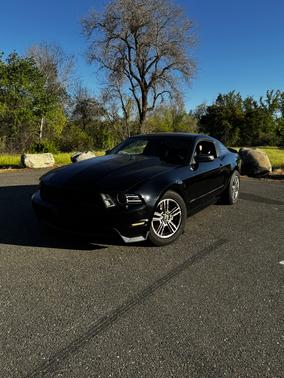 2012 Ford Mustang V6 Premium