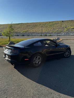 2012 Ford Mustang V6 Premium