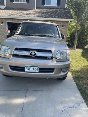 Gold 2005 Toyota Sequoia Limited