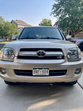 Gold 2005 Toyota Sequoia Limited