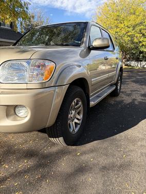 Gold 2005 Toyota Sequoia Limited