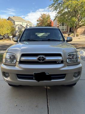 Gold 2005 Toyota Sequoia Limited