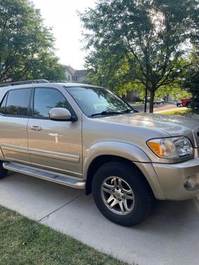 Gold 2005 Toyota Sequoia Limited