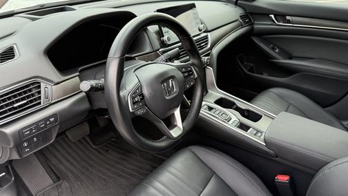 White 2021 Honda Accord Touring 2.0T