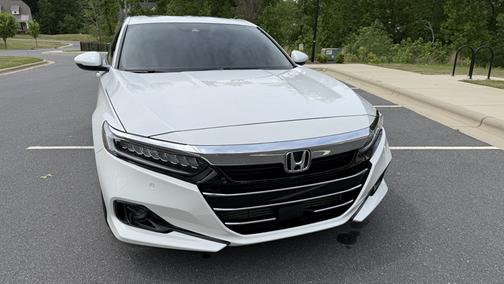 White 2021 Honda Accord Touring 2.0T