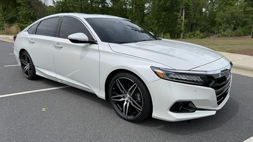 White 2021 Honda Accord Touring 2.0T