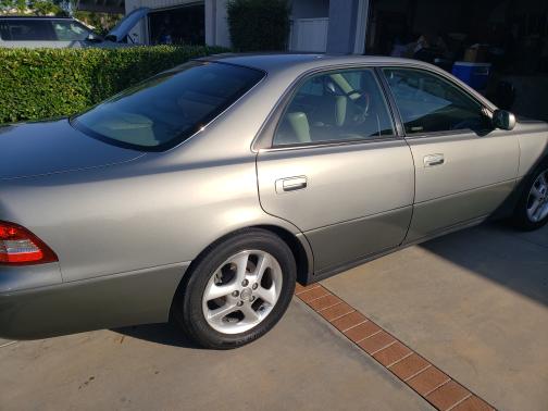 2001 Lexus ES 300 Base
