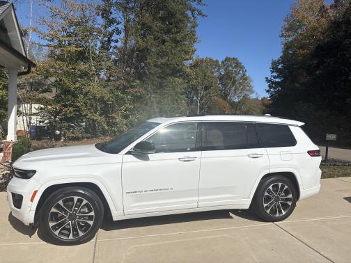 2022 Jeep Grand Cherokee L Overland