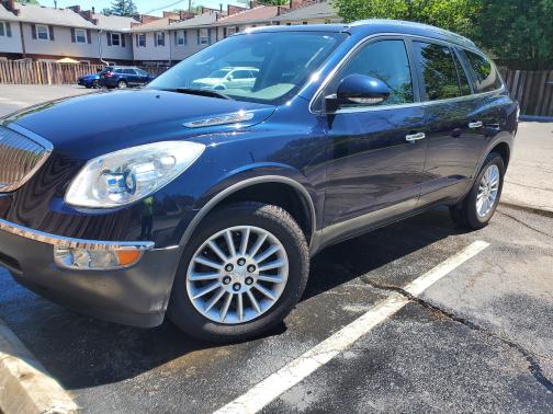 Photo 2 of 19 of 2011 Buick Enclave 1XL