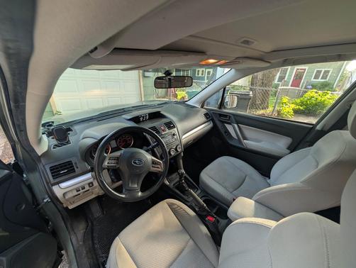 Green 2015 Subaru Forester 2.5i Premium