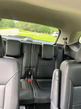 Black 2021 Volkswagen Atlas 2.0T SE w/Technology