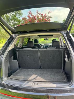 Black 2021 Volkswagen Atlas 2.0T SE w/Technology