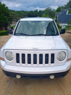White 2014 Jeep Patriot Sport