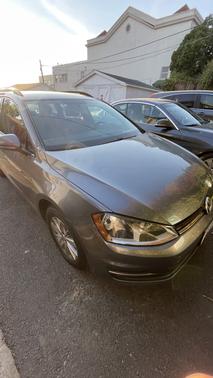2015 Volkswagen Golf SportWagen TSI S 4-Door