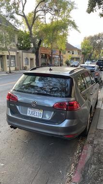 2015 Volkswagen Golf SportWagen TSI S 4-Door