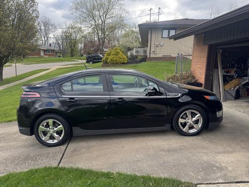 2013 Chevrolet Volt Base