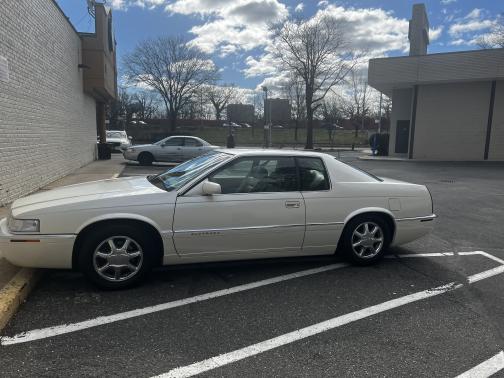 Photo 5 of 6 of 1997 Cadillac Eldorado Base