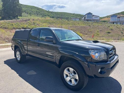Black 2009 Toyota Tacoma Access Cab