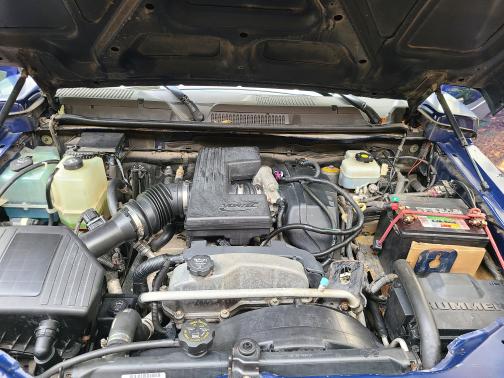 Blue 2009 Hummer H3 Base