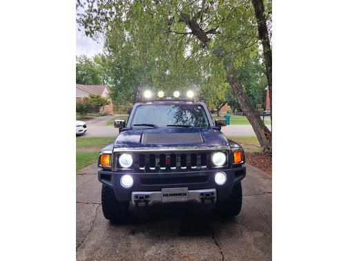 Blue 2009 Hummer H3 Base