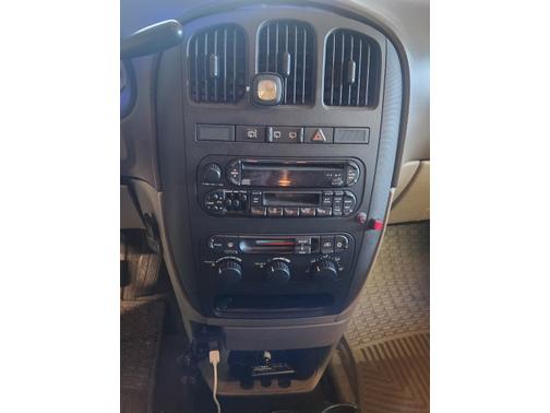 Gold 2001 Dodge Grand Caravan Sport