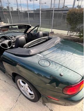 Green 2000 Mazda MX-5 Miata LS